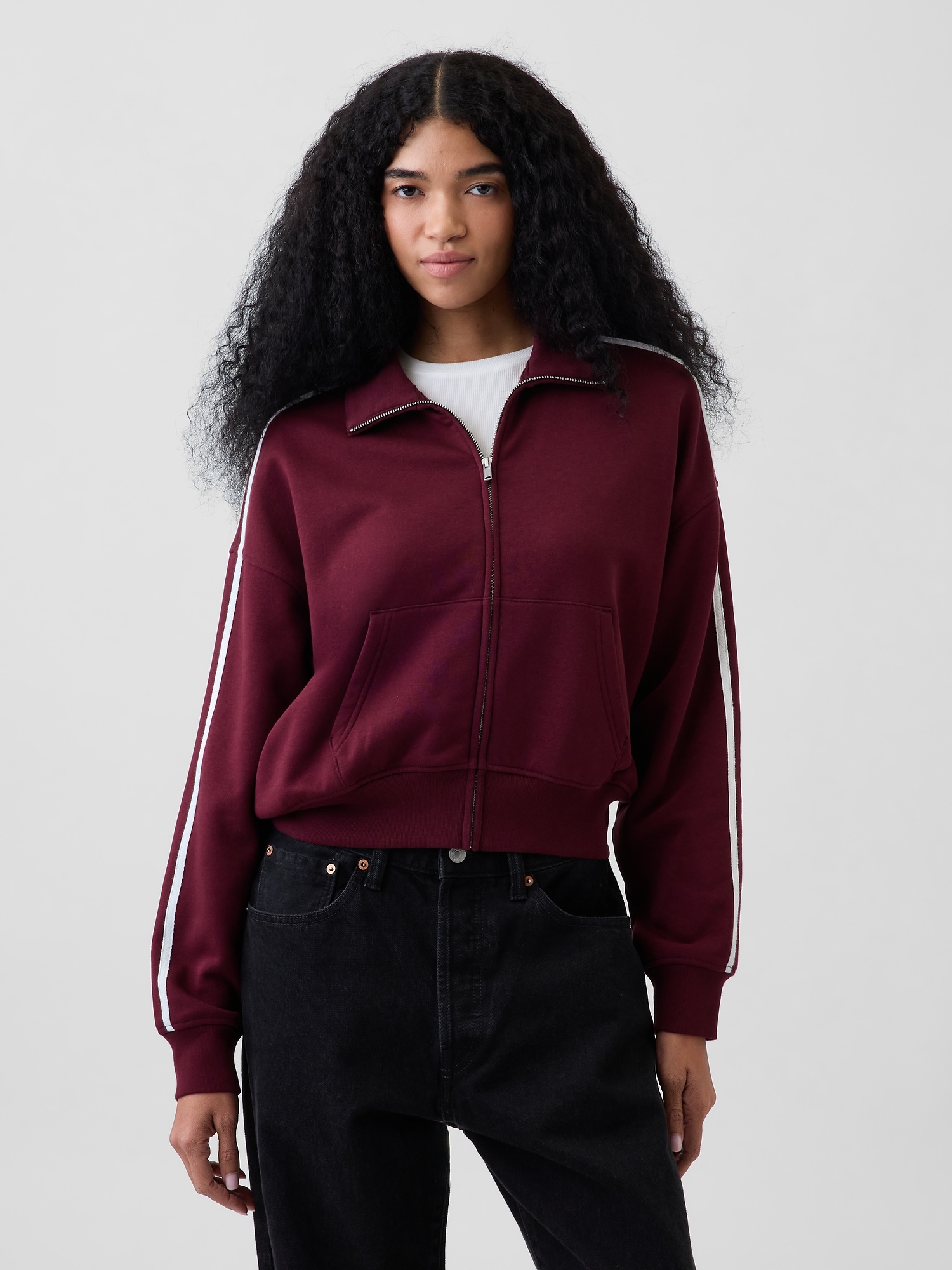 Gap Vintagesoft Oversized Mockneck Zip Jacket In Noir Red