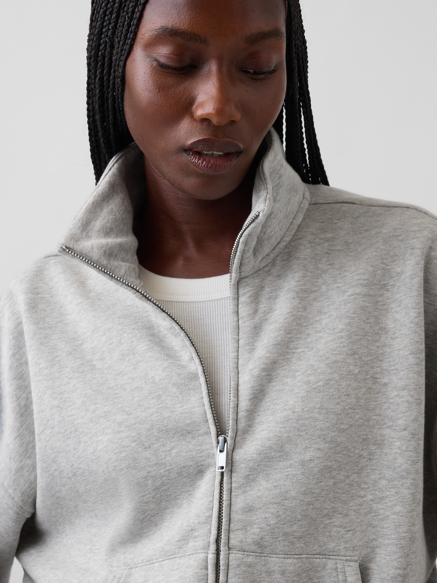 Женская куртка Gap VintageSoft Oversized Mockneck Zip, цвет: Меланжевый серый — фото 4