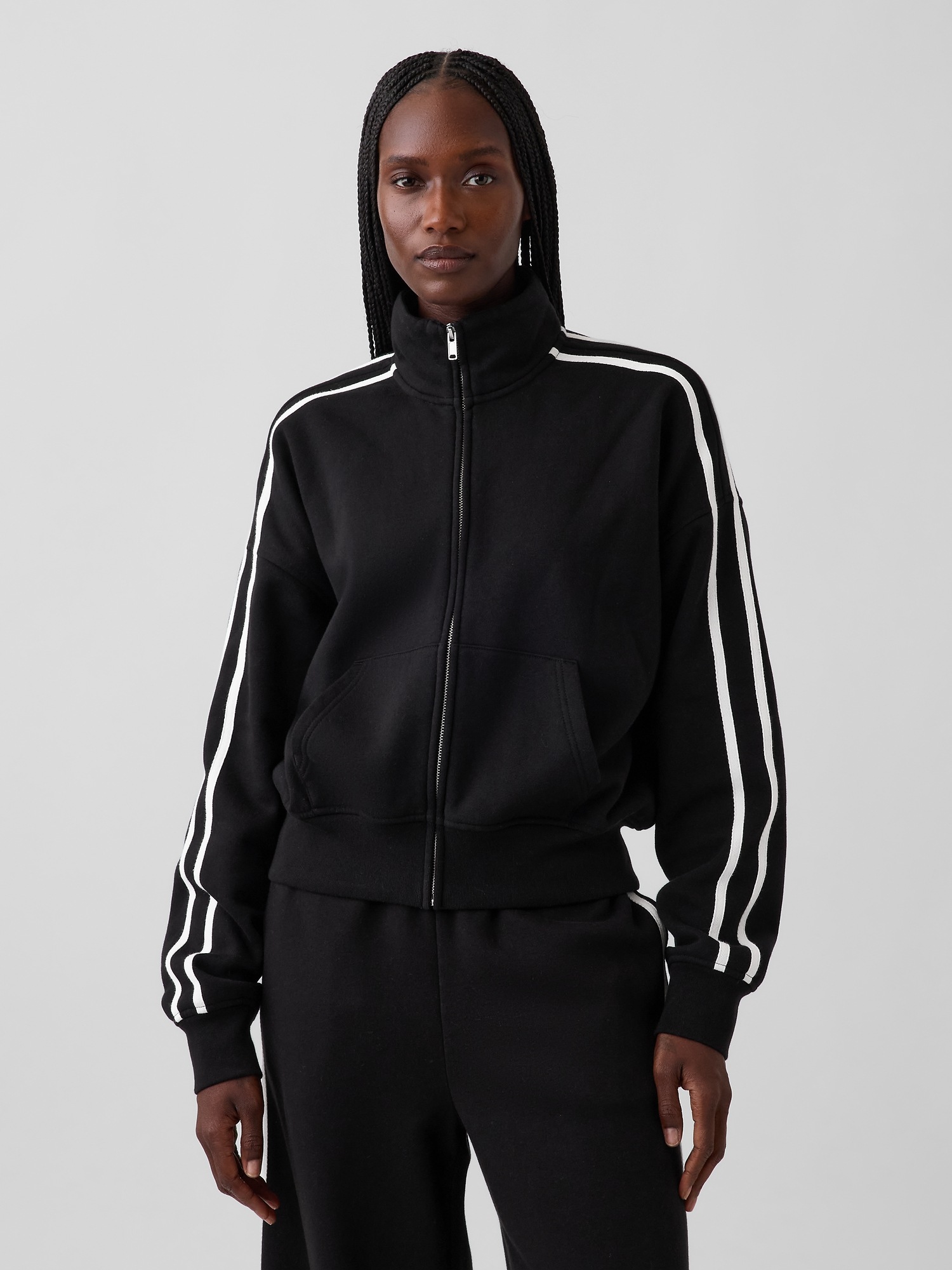 Женская куртка Gap VintageSoft Oversized Mockneck Zip, цвет: Чёрный — фото 5