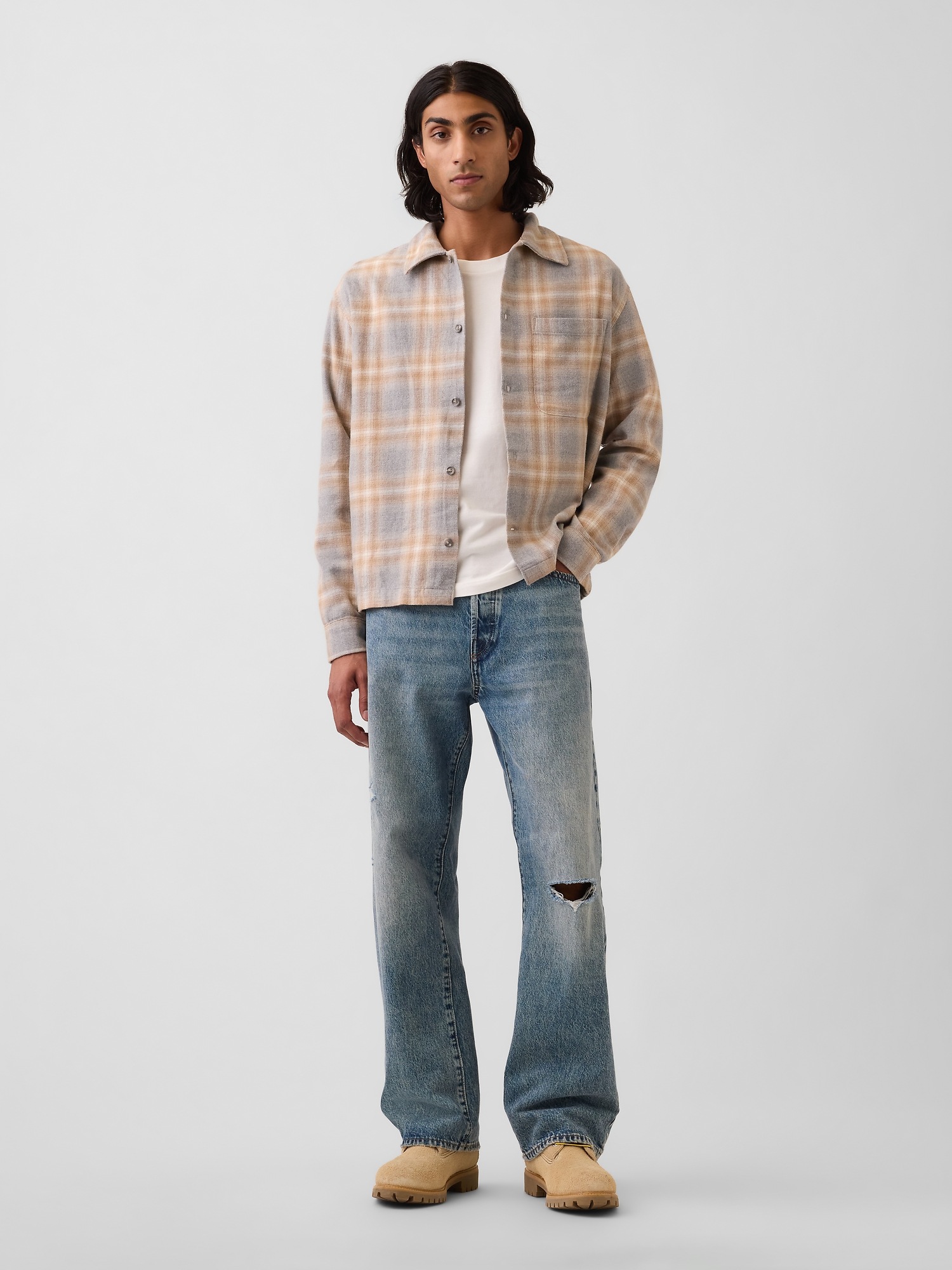 Мужская рубашка Gap Relaxed Straight-Hem Flannel, цвет: Бежевый / Серый — фото 2