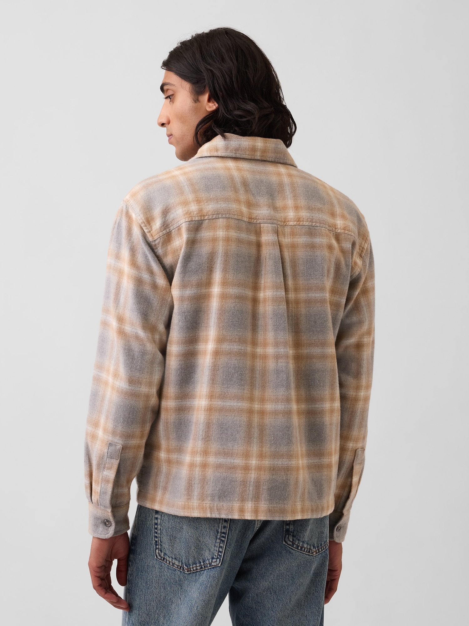Мужская рубашка Gap Relaxed Straight-Hem Flannel, цвет: Бежевый / Серый — фото 3