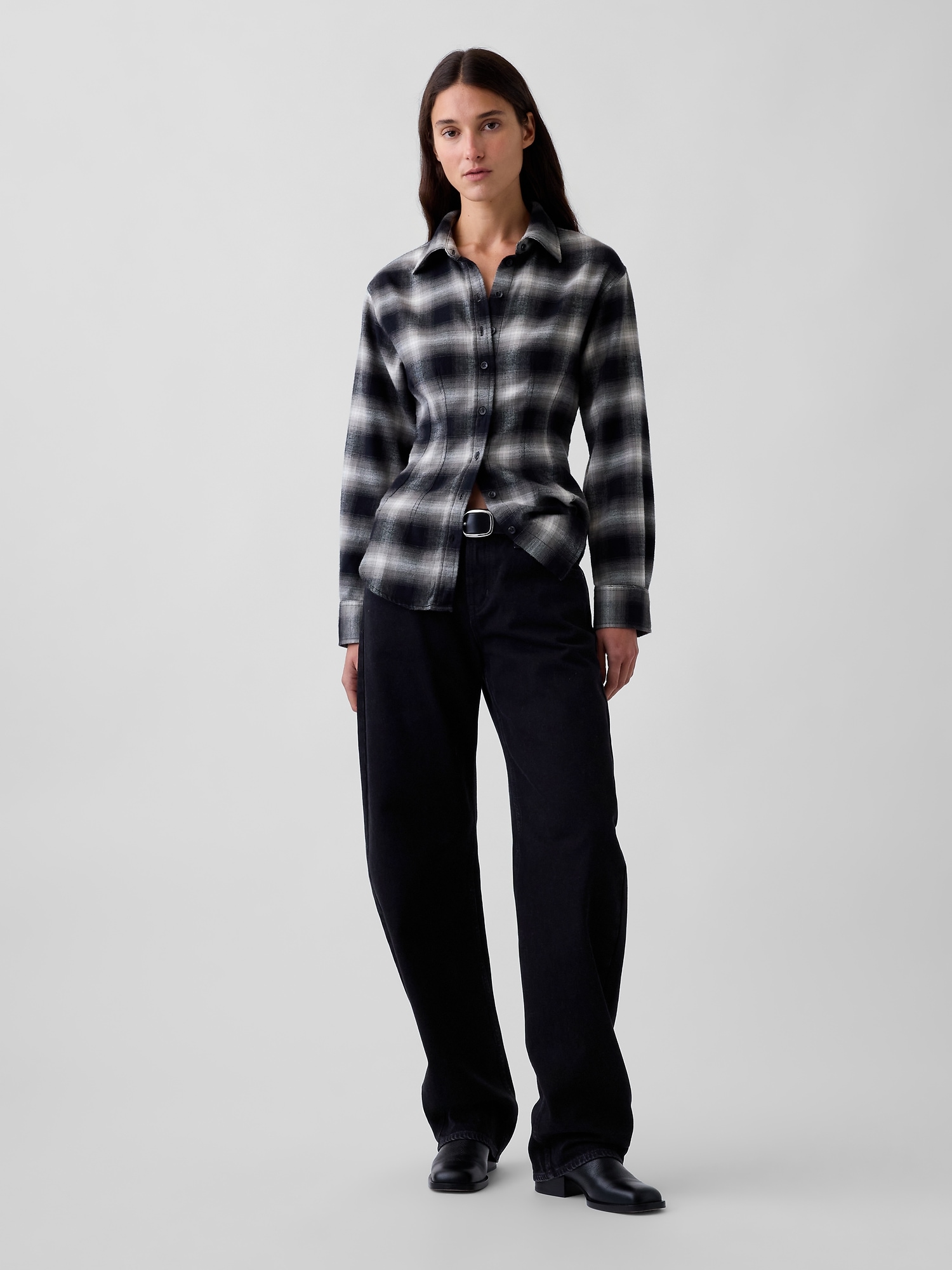Женская рубашка Gap Corduroy Fitted, цвет: Чёрный клетчатый — фото 2