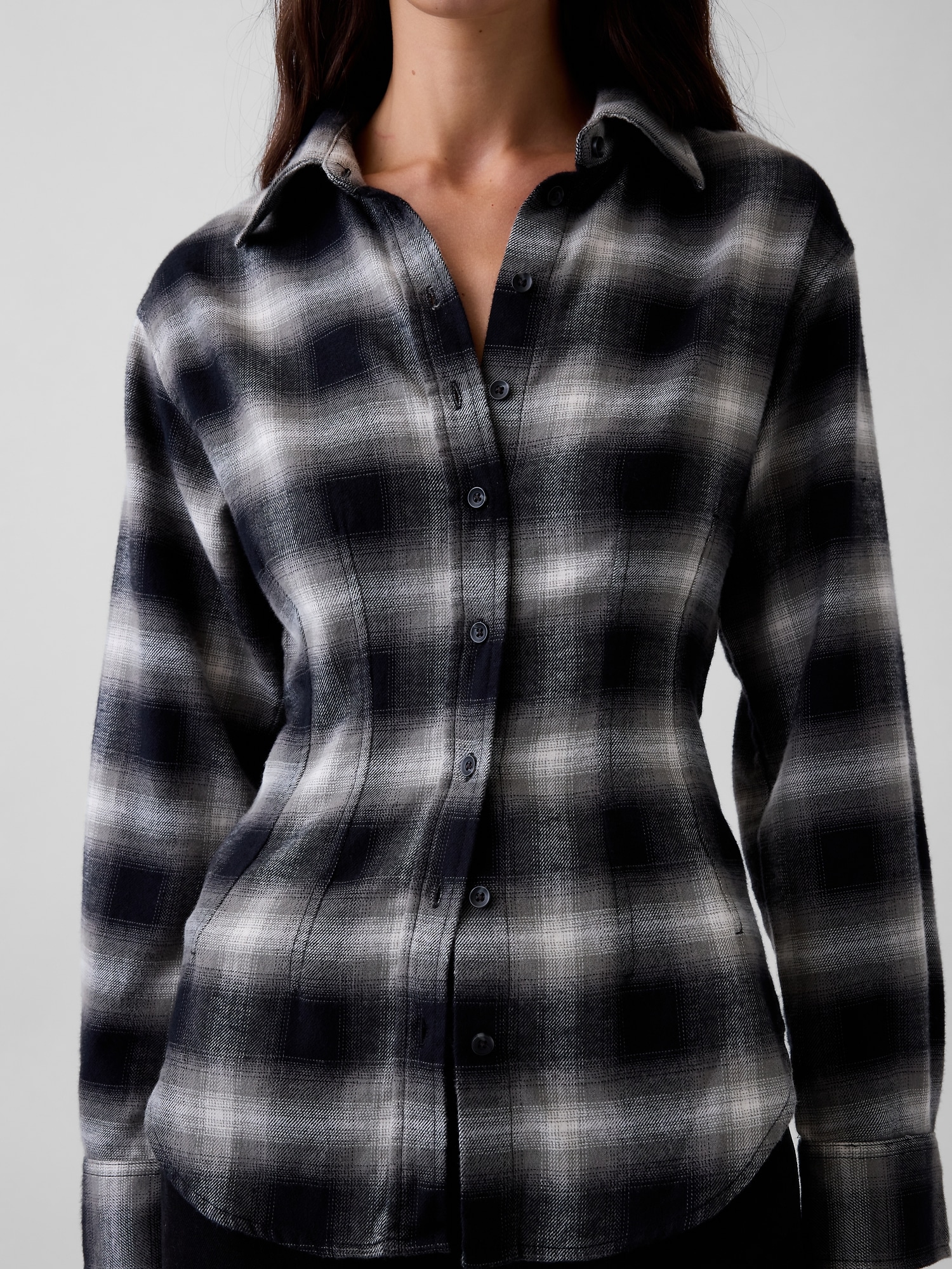 Женская рубашка Gap Corduroy Fitted, цвет: Чёрный клетчатый — фото 4