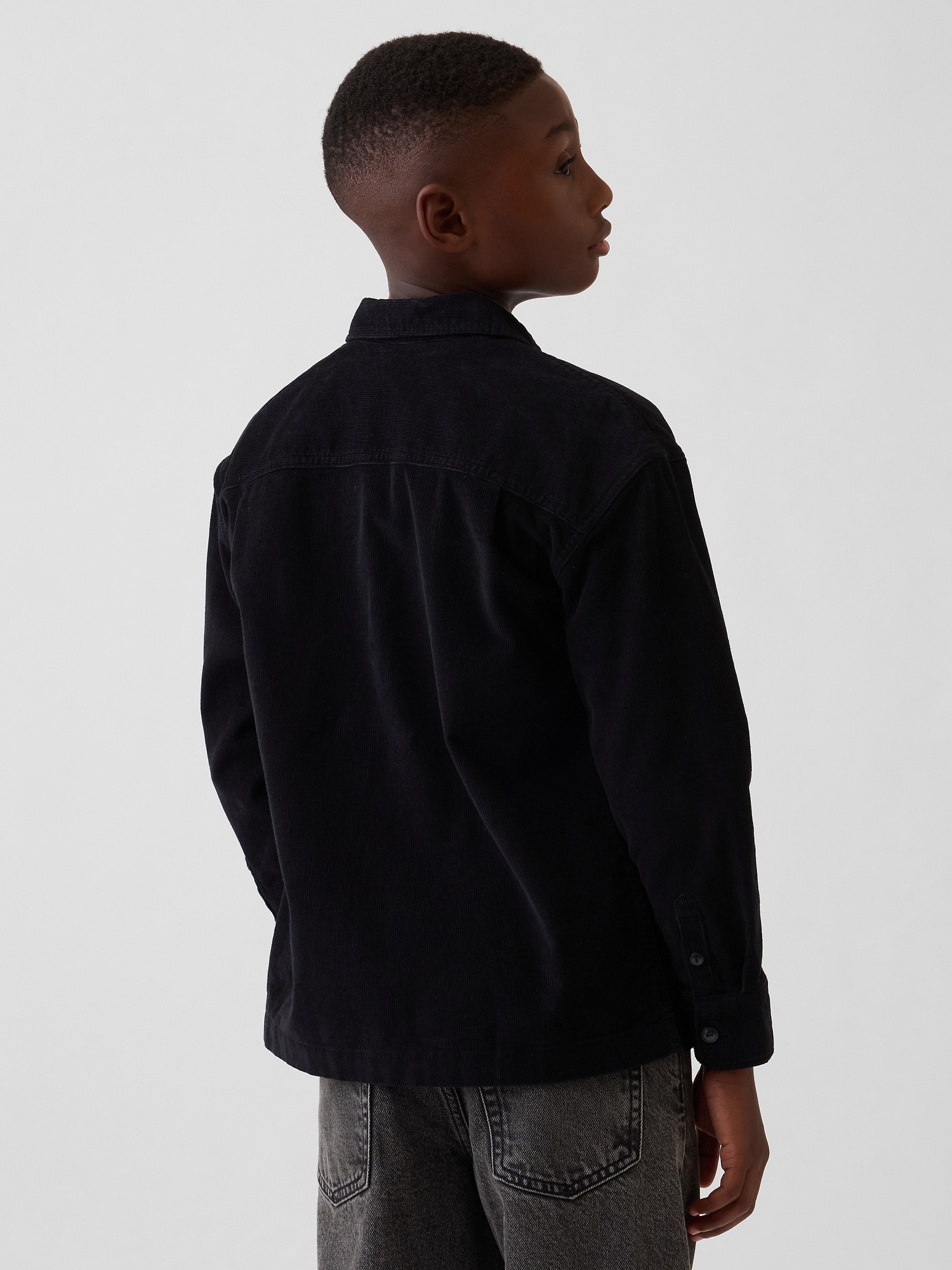 Детская рубашка Gap Corduroy Utility, цвет: Чёрный — фото 3