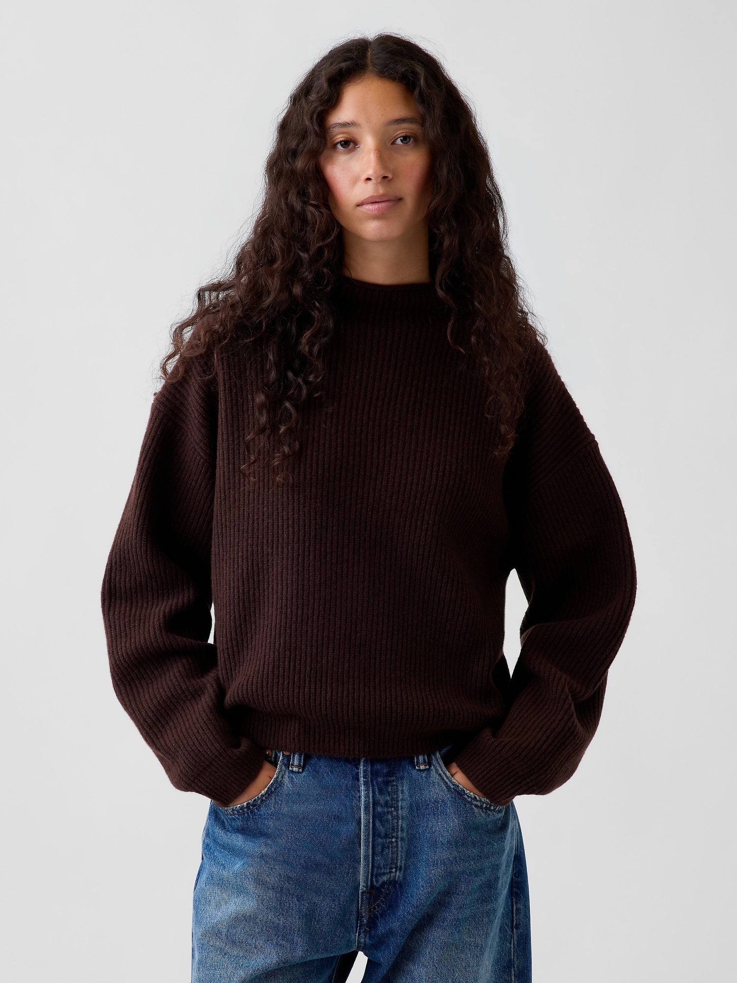 Gap Cashsoft Oversized Mockneck Sweater In Terra Brown