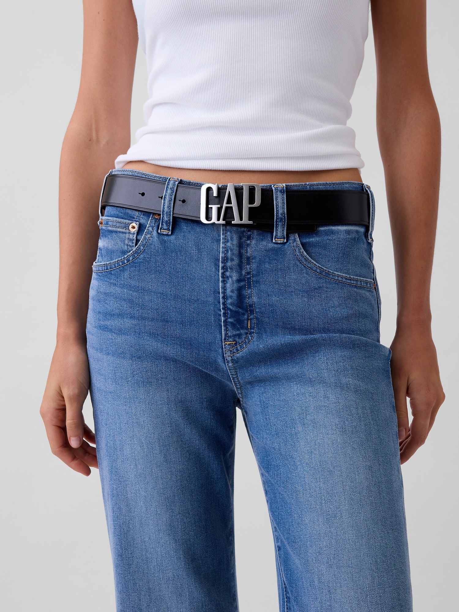 Женский ремень Gap 100% Leather Logo Belt, цвет: Чёрный — фото 5