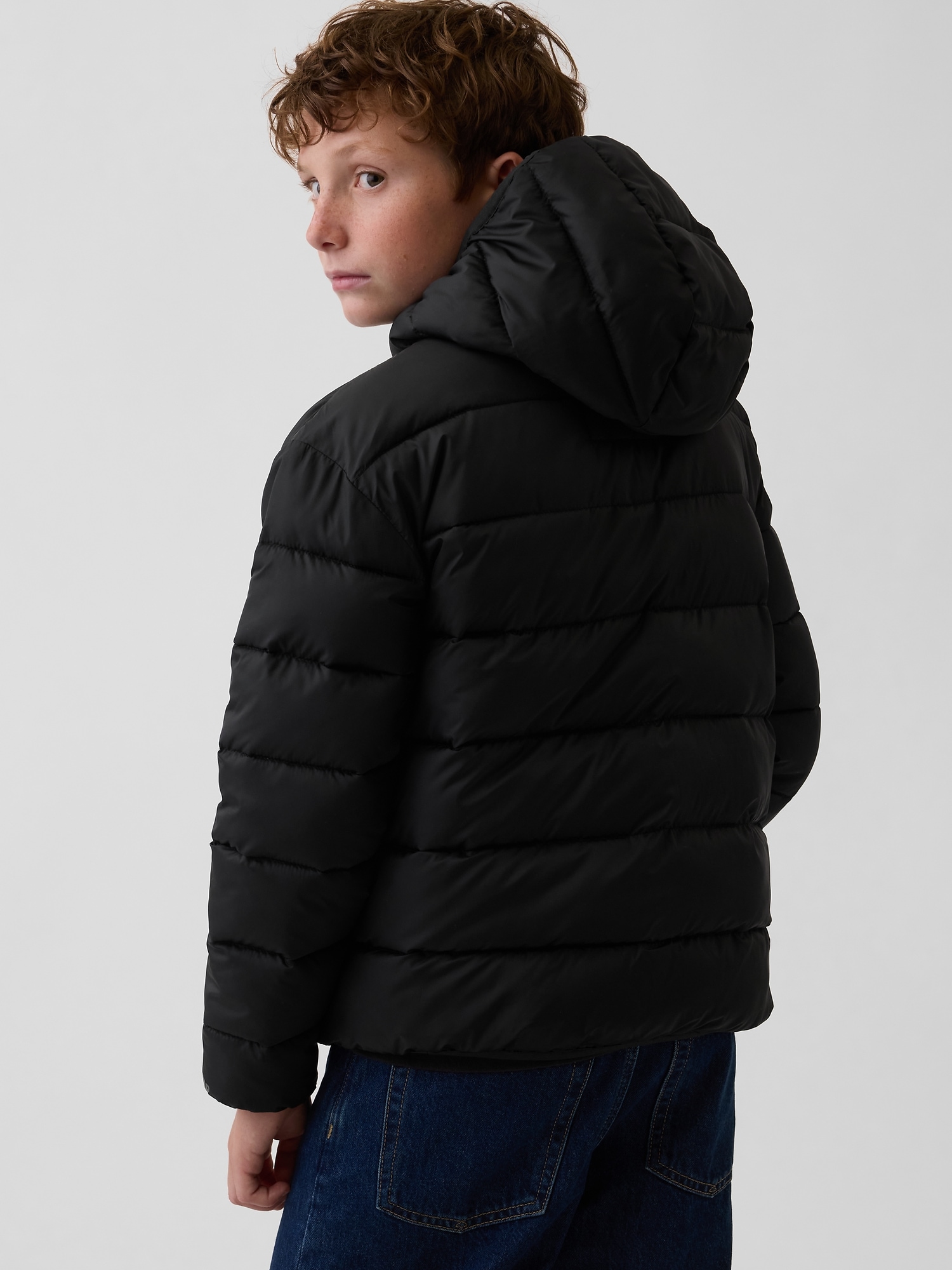 Детская куртка Gap Recycled Kids Lightweight Puffer, цвет: Чёрный — фото 3
