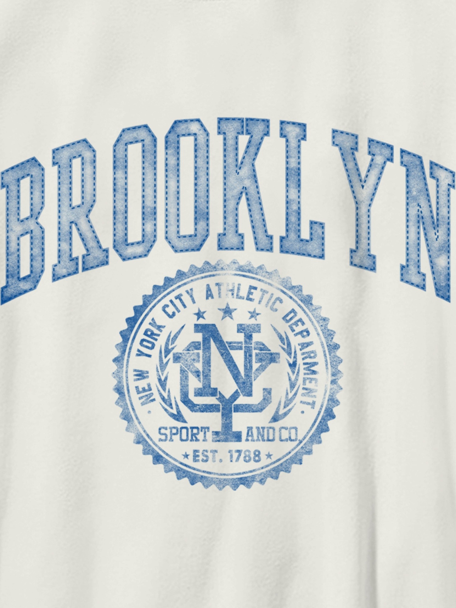 Детская футболка Gap Brooklyn Athletic Club Oversized Graphic, цвет: Молочный белый — фото 3