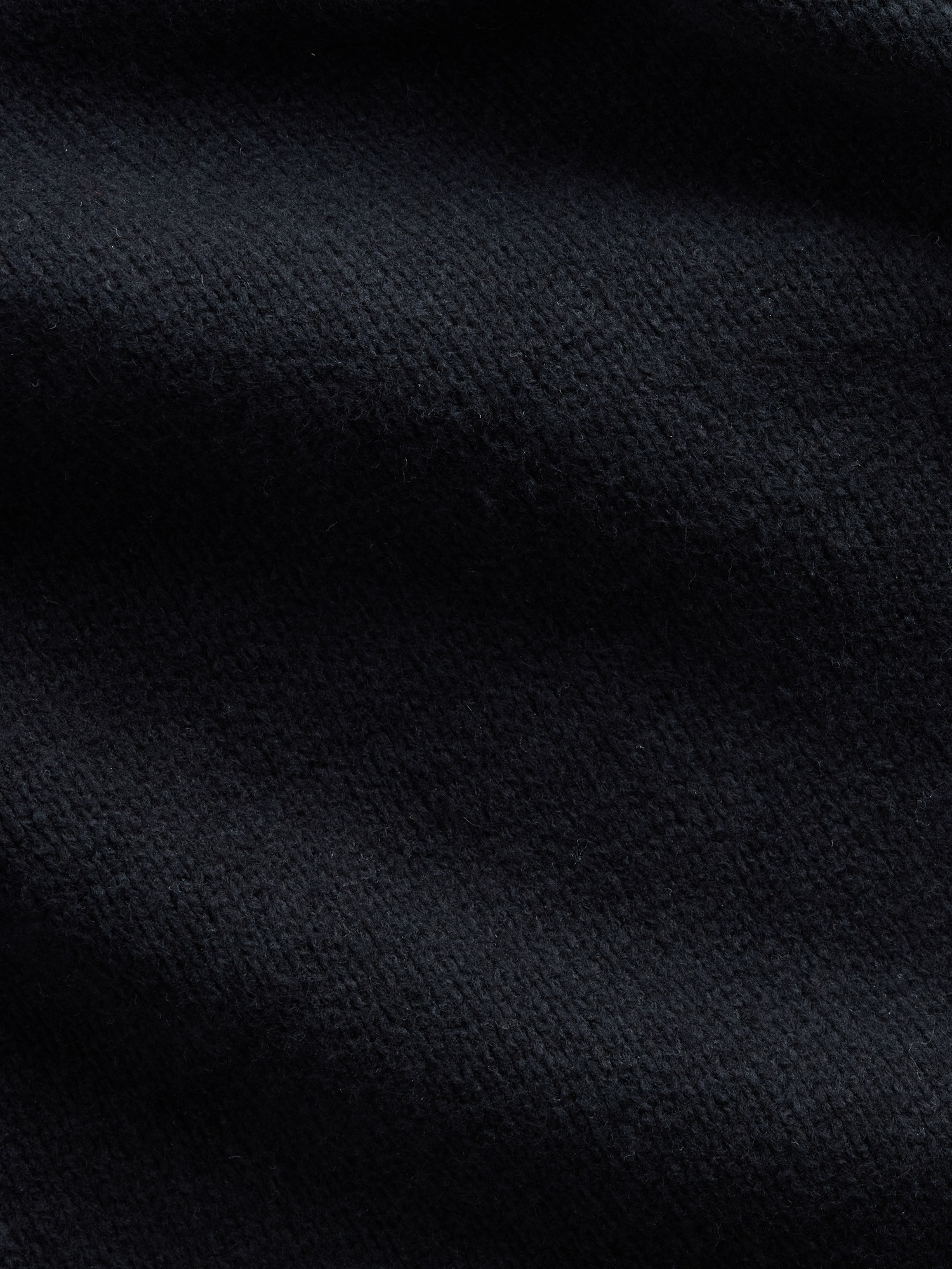 Женский свитер Gap CashSoft Oversized V-Neck, цвет: Чёрный — фото 4