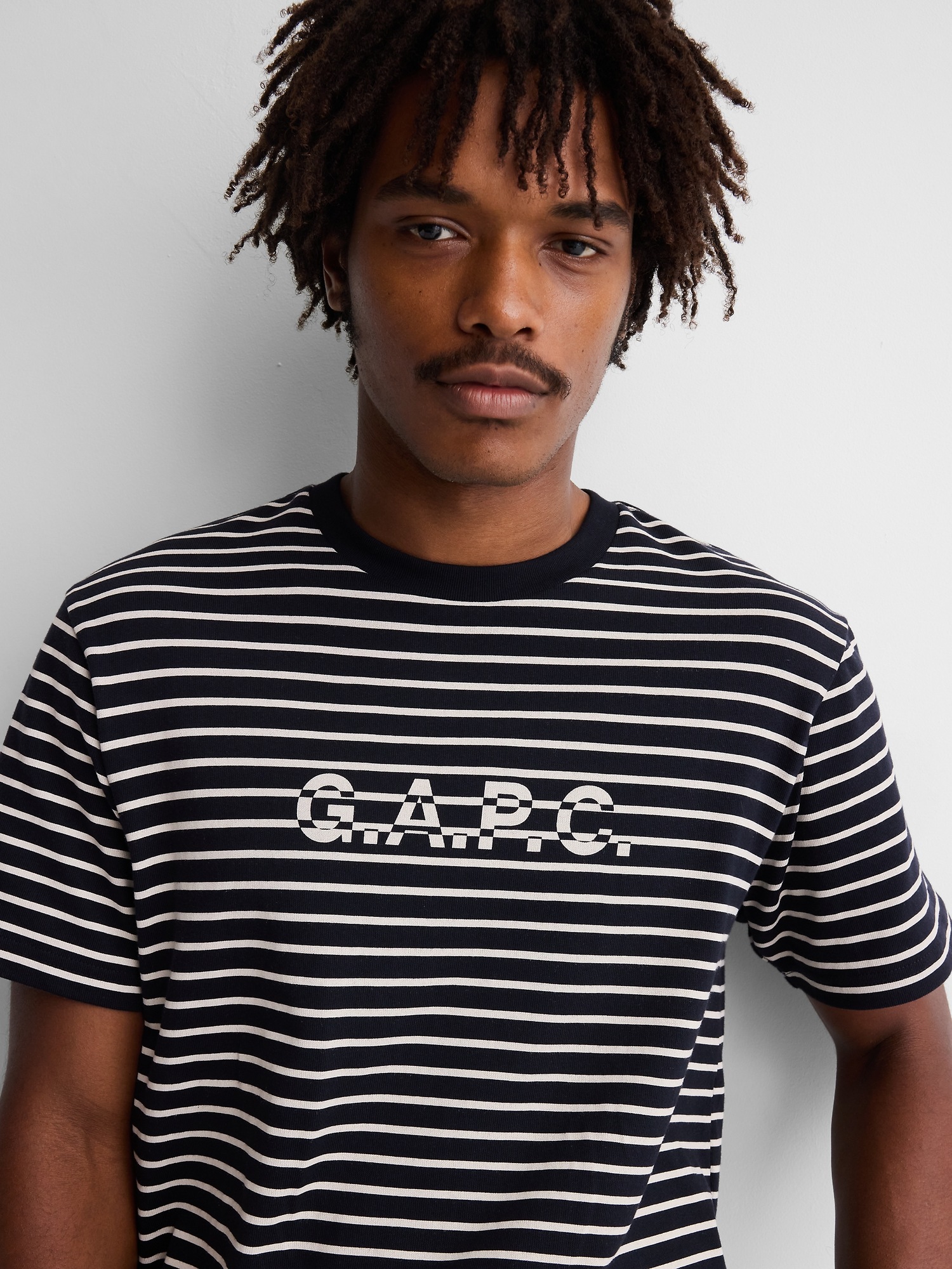 Женская футболка Gap × A.P.C. Logo Stripe, цвет: Синий / Белый — фото 6