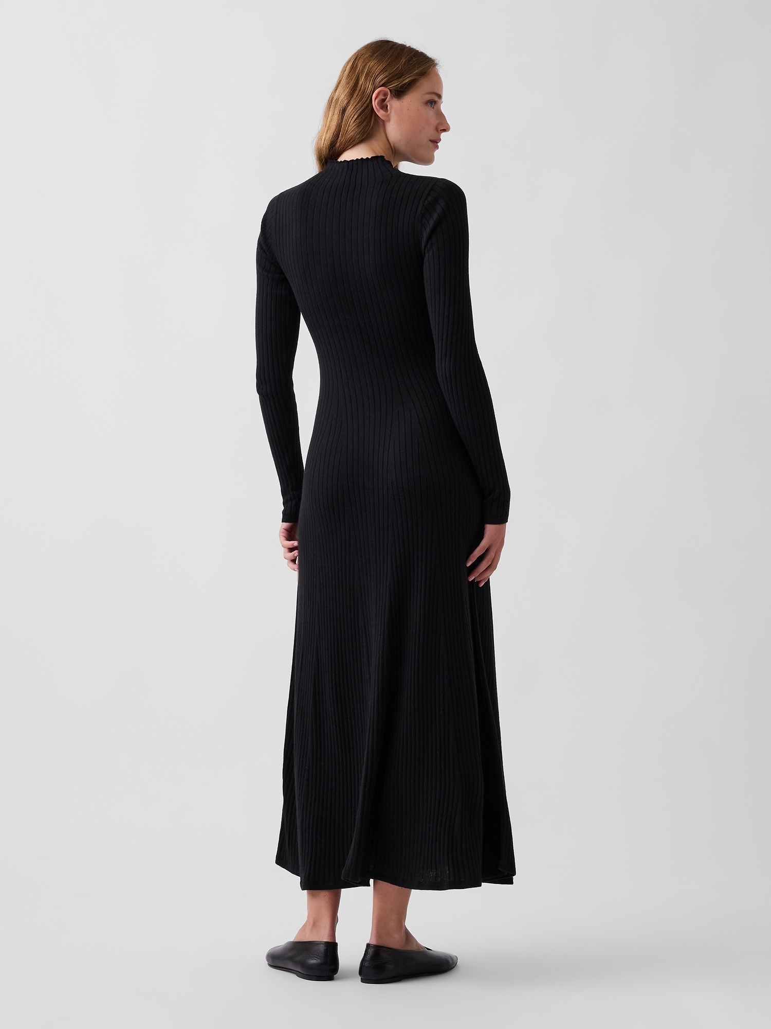 Женское платье Gap Lightweight CashSoft Rib Sweater Maxi, цвет: Чёрный — фото 2