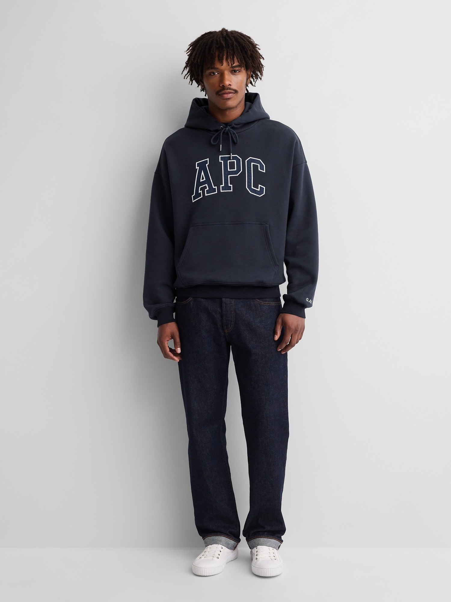 Женское худи Gap × A.P.C. Extra Heavyweight Logo, цвет: Тёмно-синий — фото 2