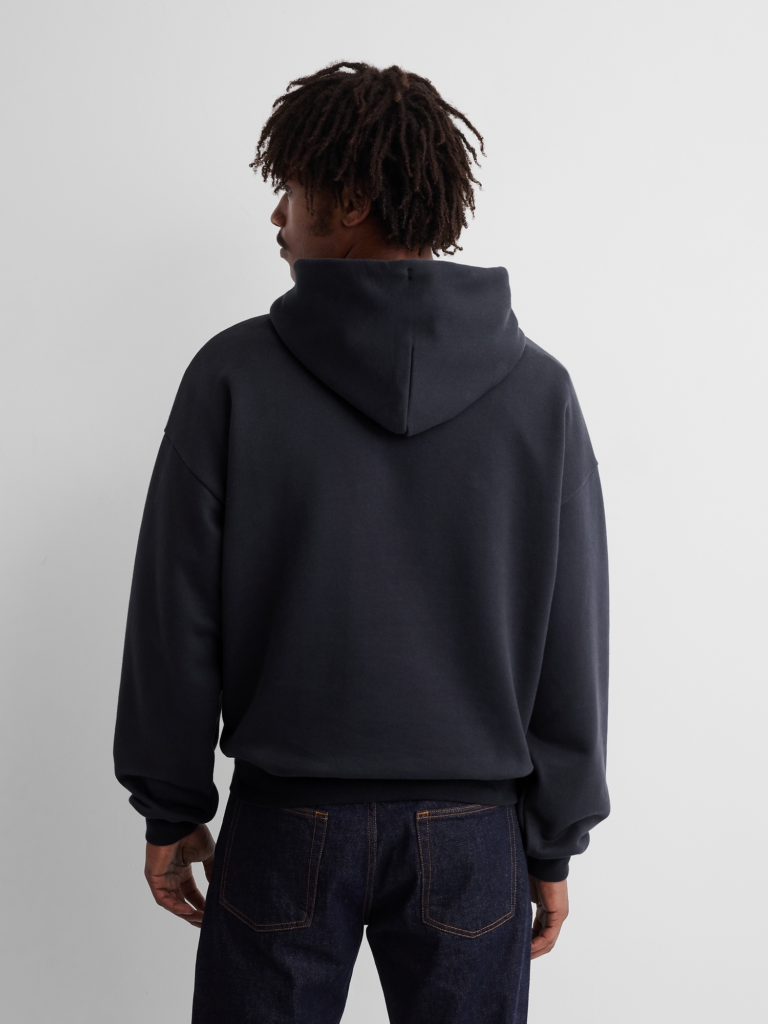 Женское худи Gap × A.P.C. Extra Heavyweight Logo, цвет: Тёмно-синий — фото 3