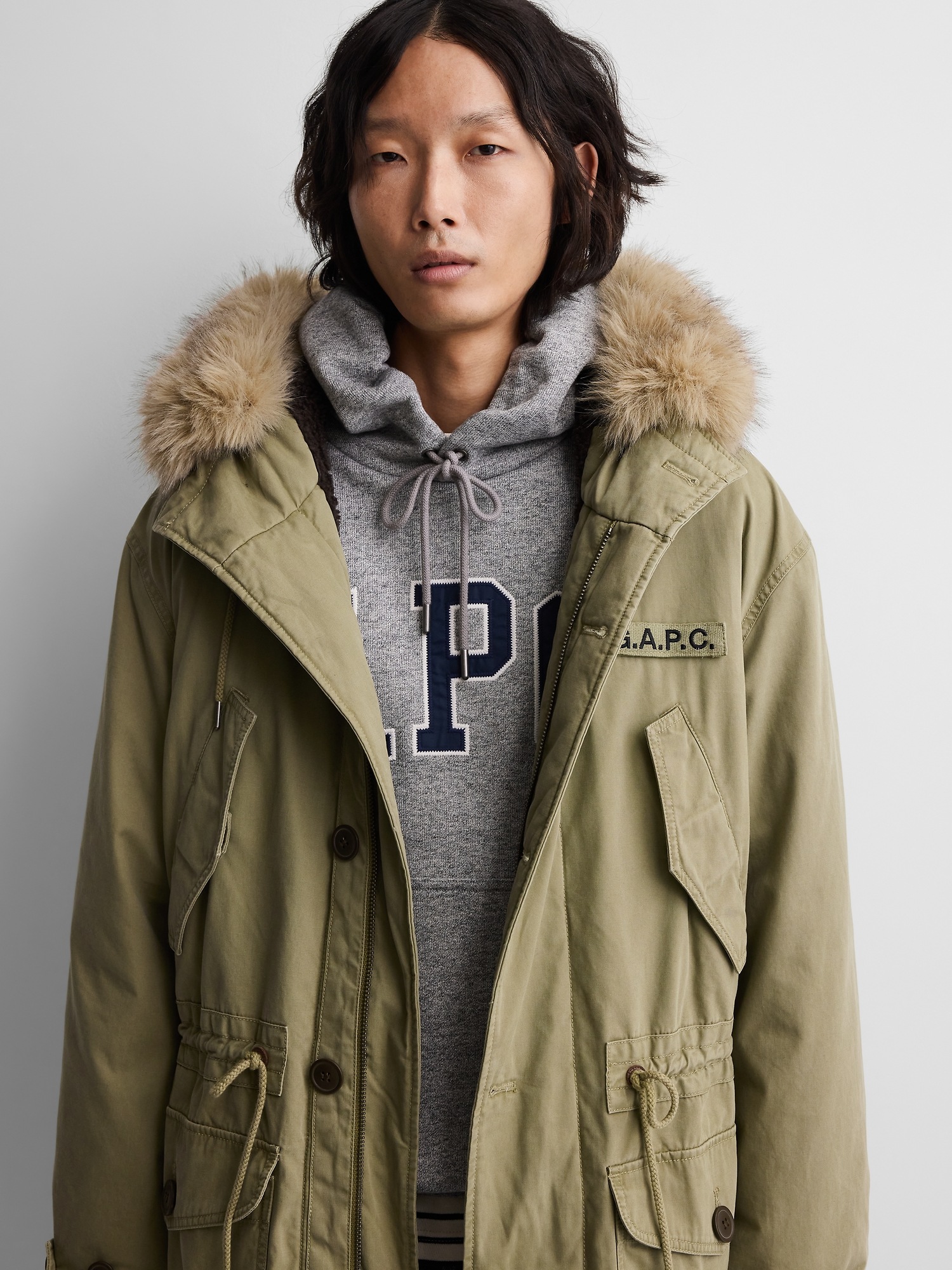 Женская куртка Gap × A.P.C. Oversized Sherpa-Lined Utility, цвет: Оливковый — фото 3