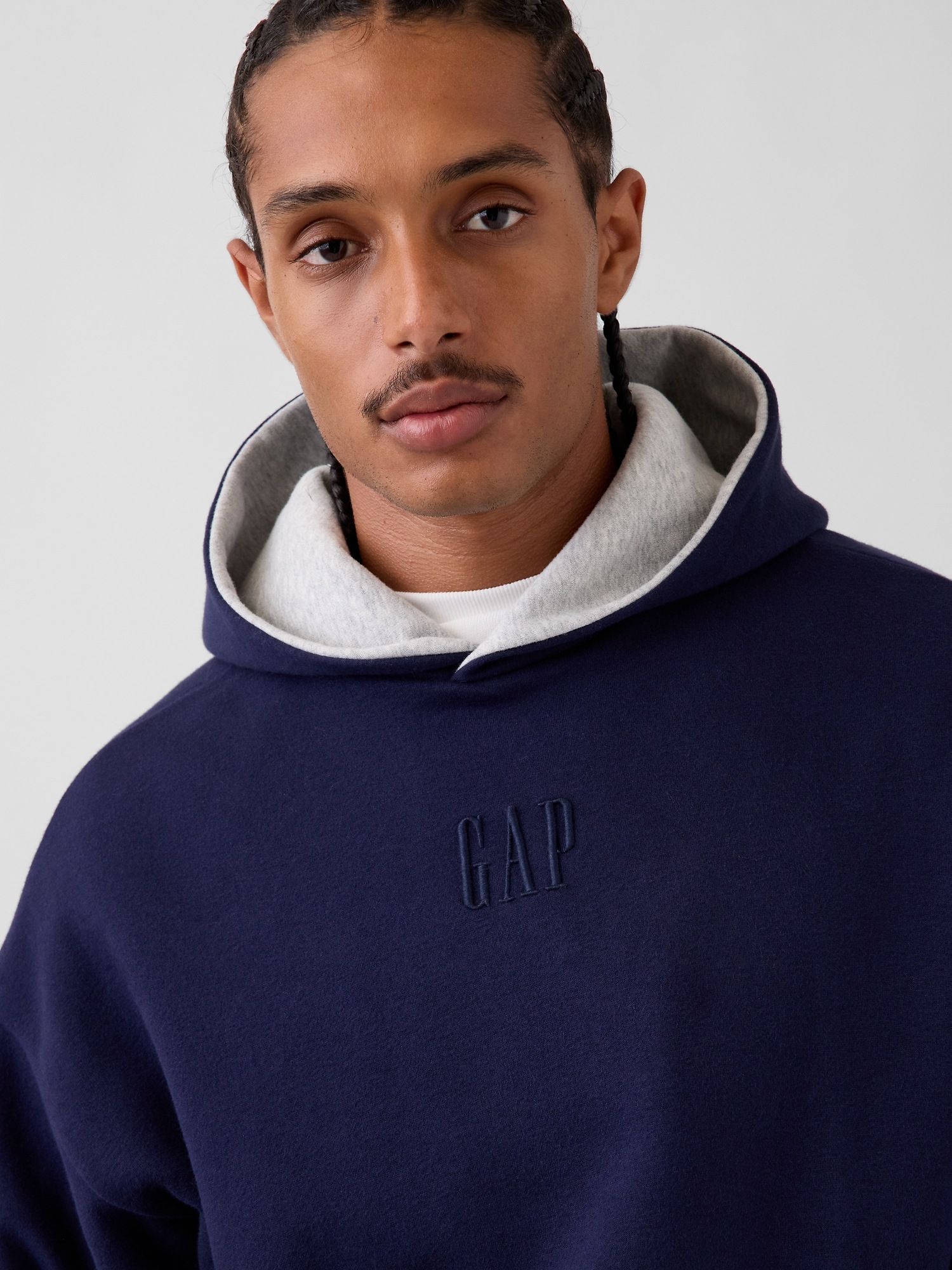 Мужское худи Gap Adult VintageSoft Reversible Oversized Logo, цвет: Меланжевый серый — фото 4