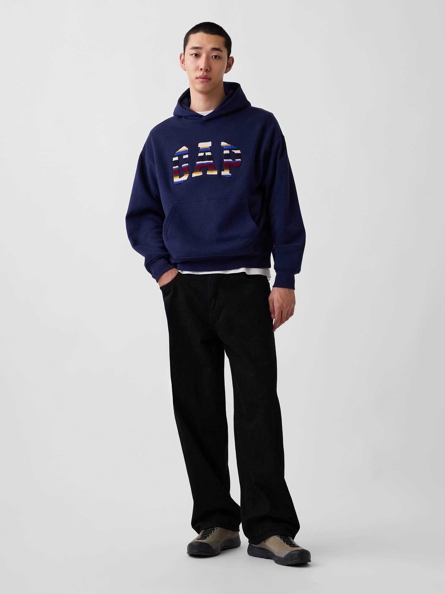 Мужское худи Gap VintageSoft Oversized Happy Stripe Logo, цвет: Полосатый — фото 2