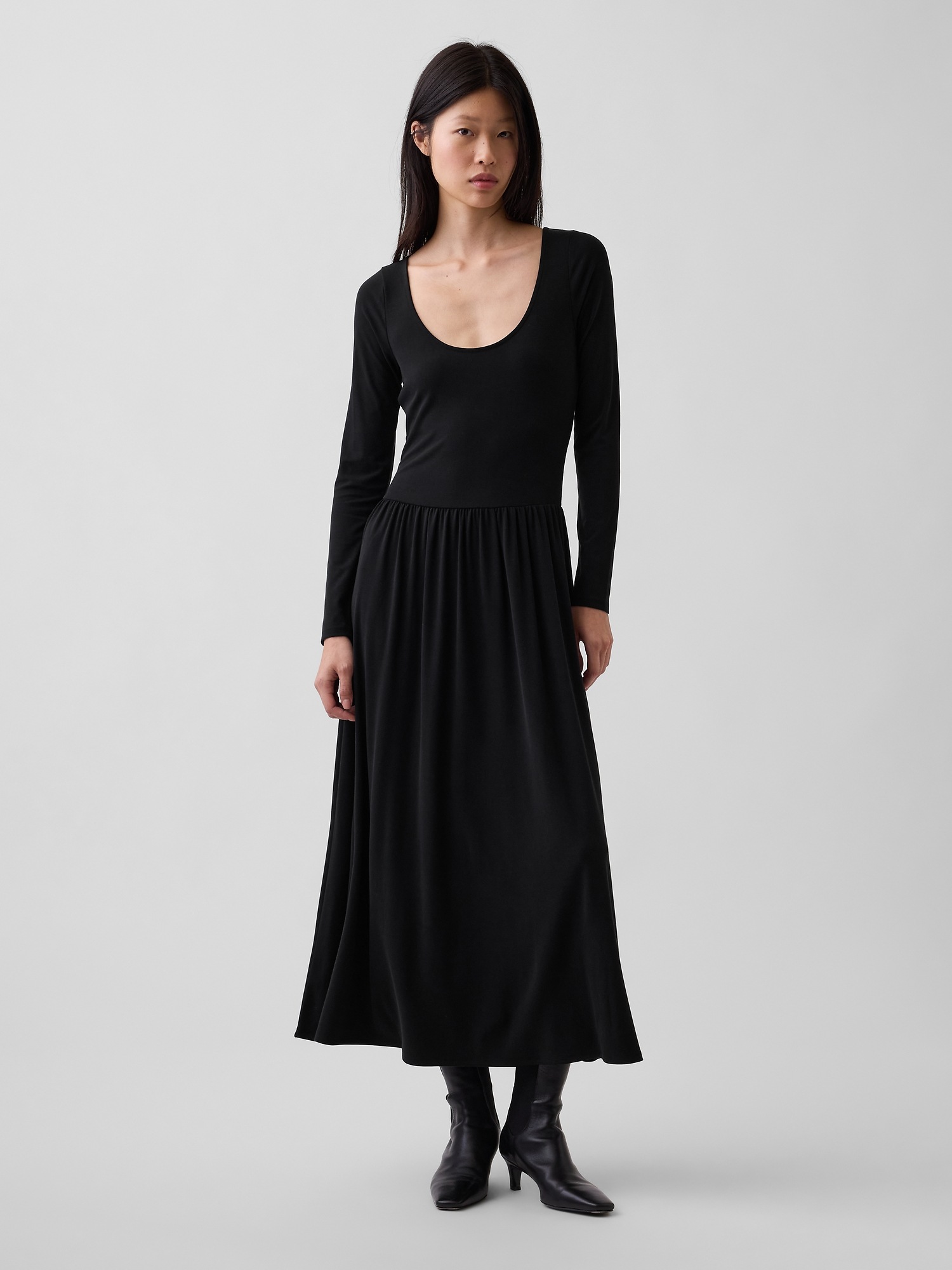 Женское платье Gap Drop-Waist Maxi, цвет: Насыщенный чёрный