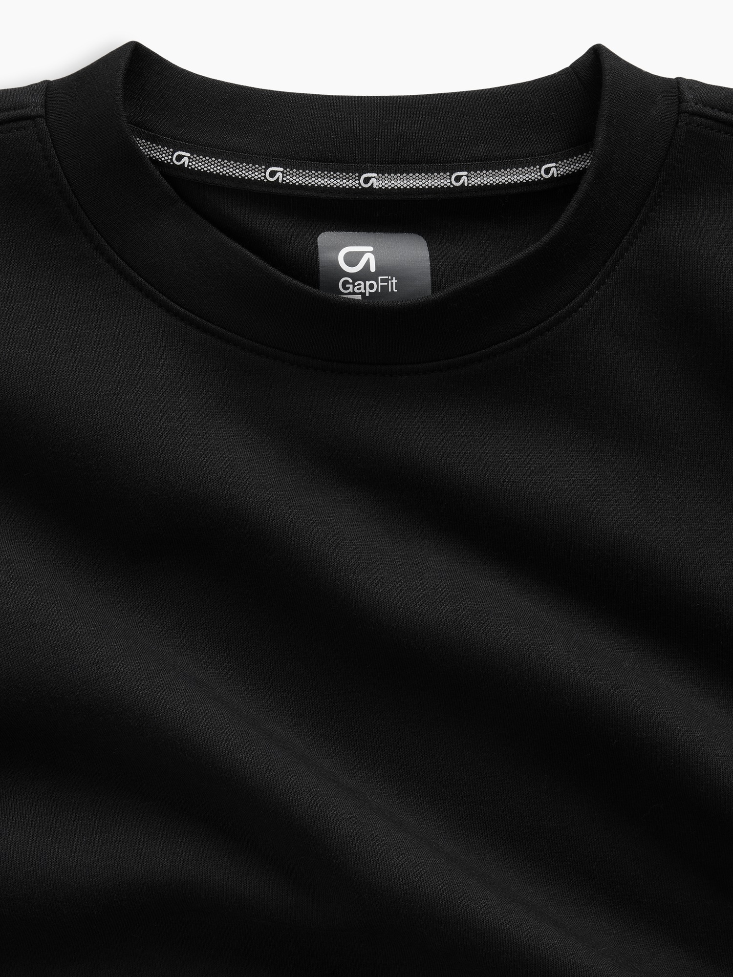 Детские толстовки Gap GapFit Tech Crewneck, цвет: Чёрный — фото 5