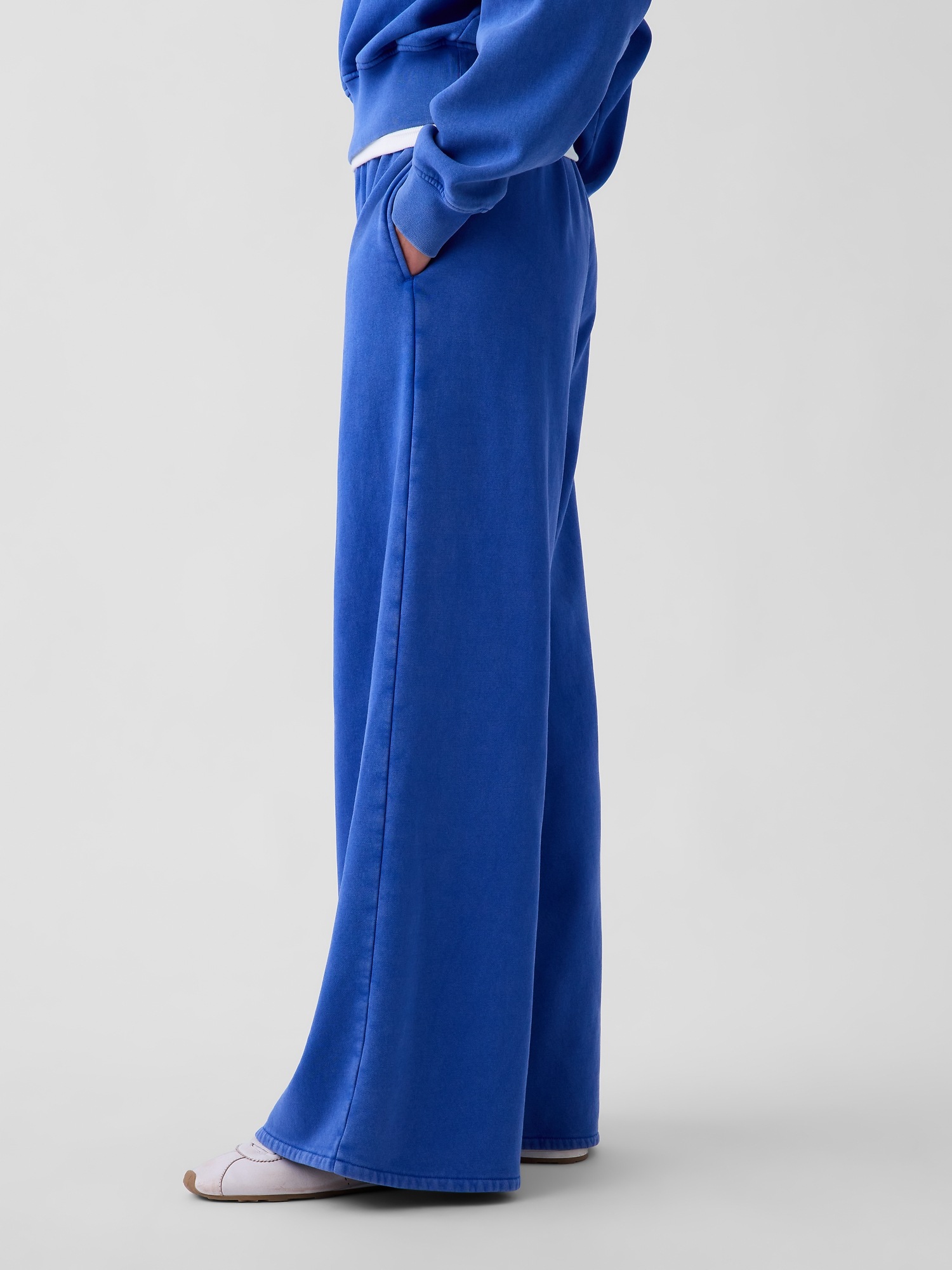 Женские брюки Gap VintageSoft Baggy Wide-Leg Sweatpants, цвет: Тёмно-синий, вариант 1 — фото 3