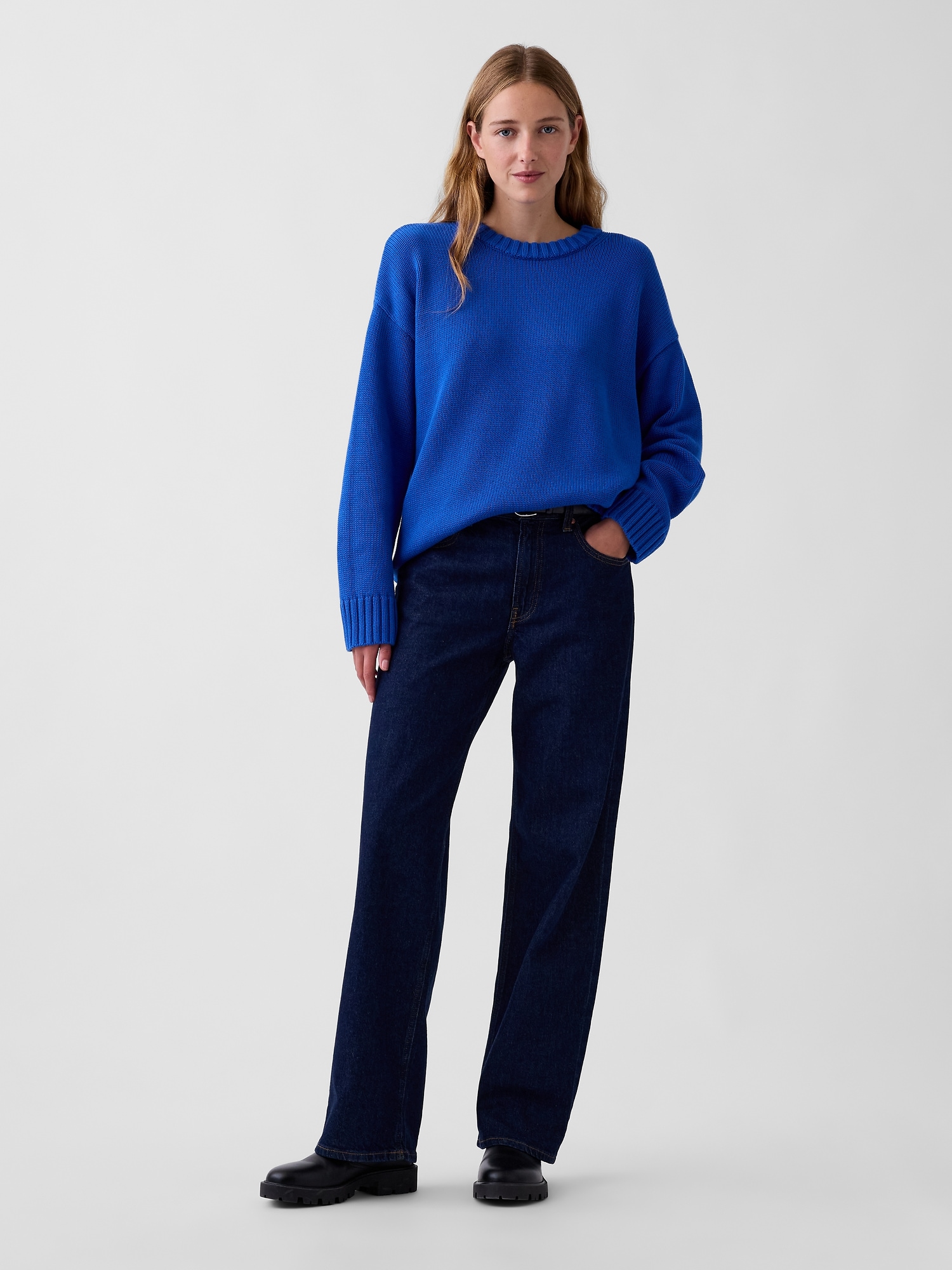 Женский свитер Gap 100% Cotton Oversized Sweater, цвет: Тёмно-синий, вариант 1 — фото 2