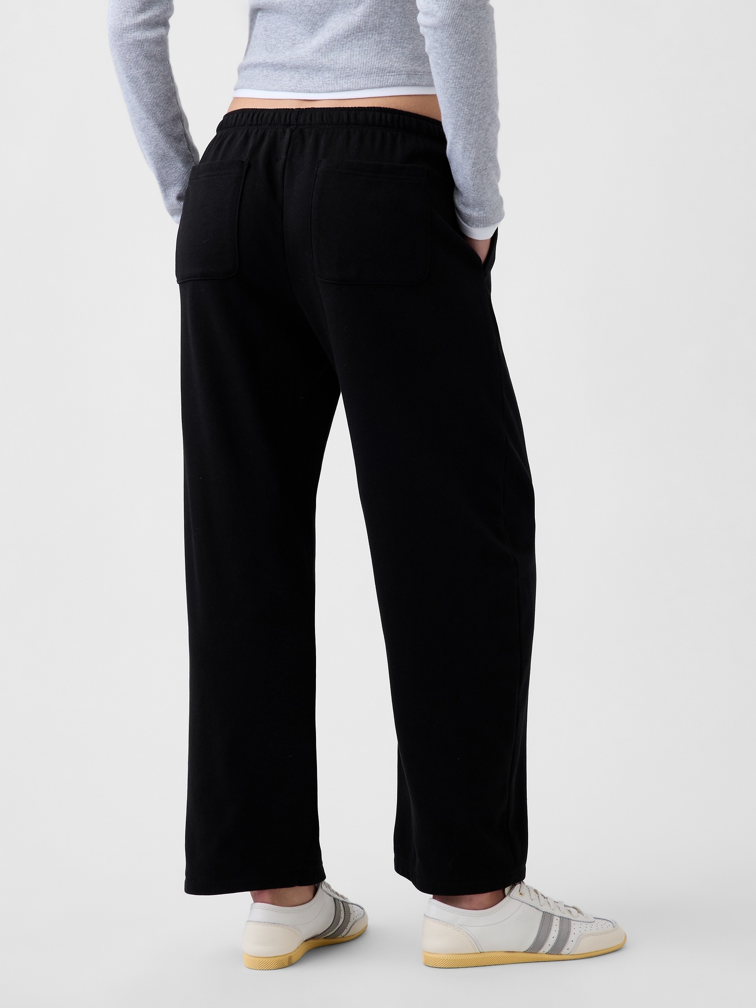 Женские брюки Gap VintageSoft Terry Barrel Sweatpants, цвет: Чёрный — фото 4