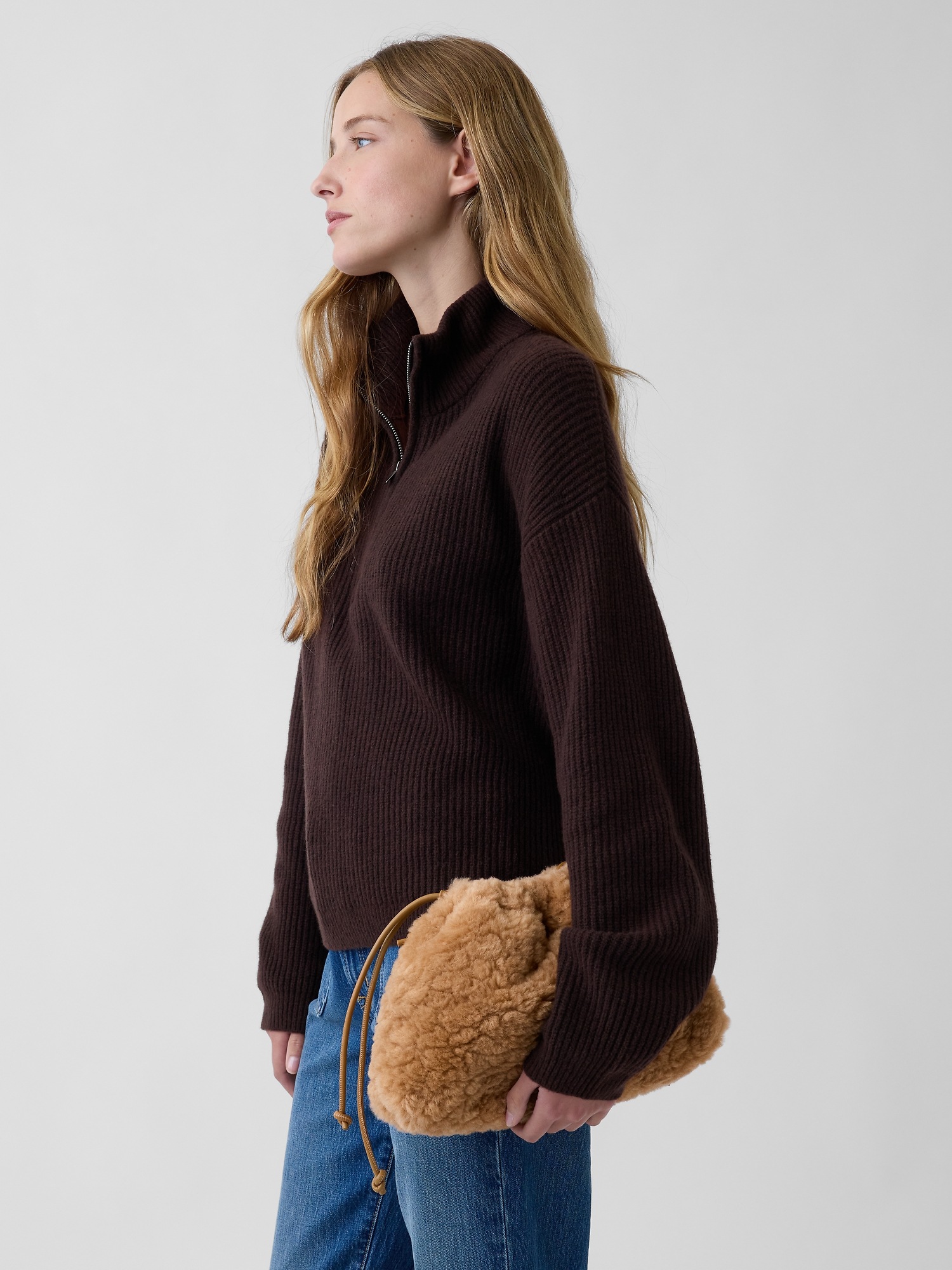 Сумка Gap Sherpa Pouchette, цвет: Коричневый — фото 2