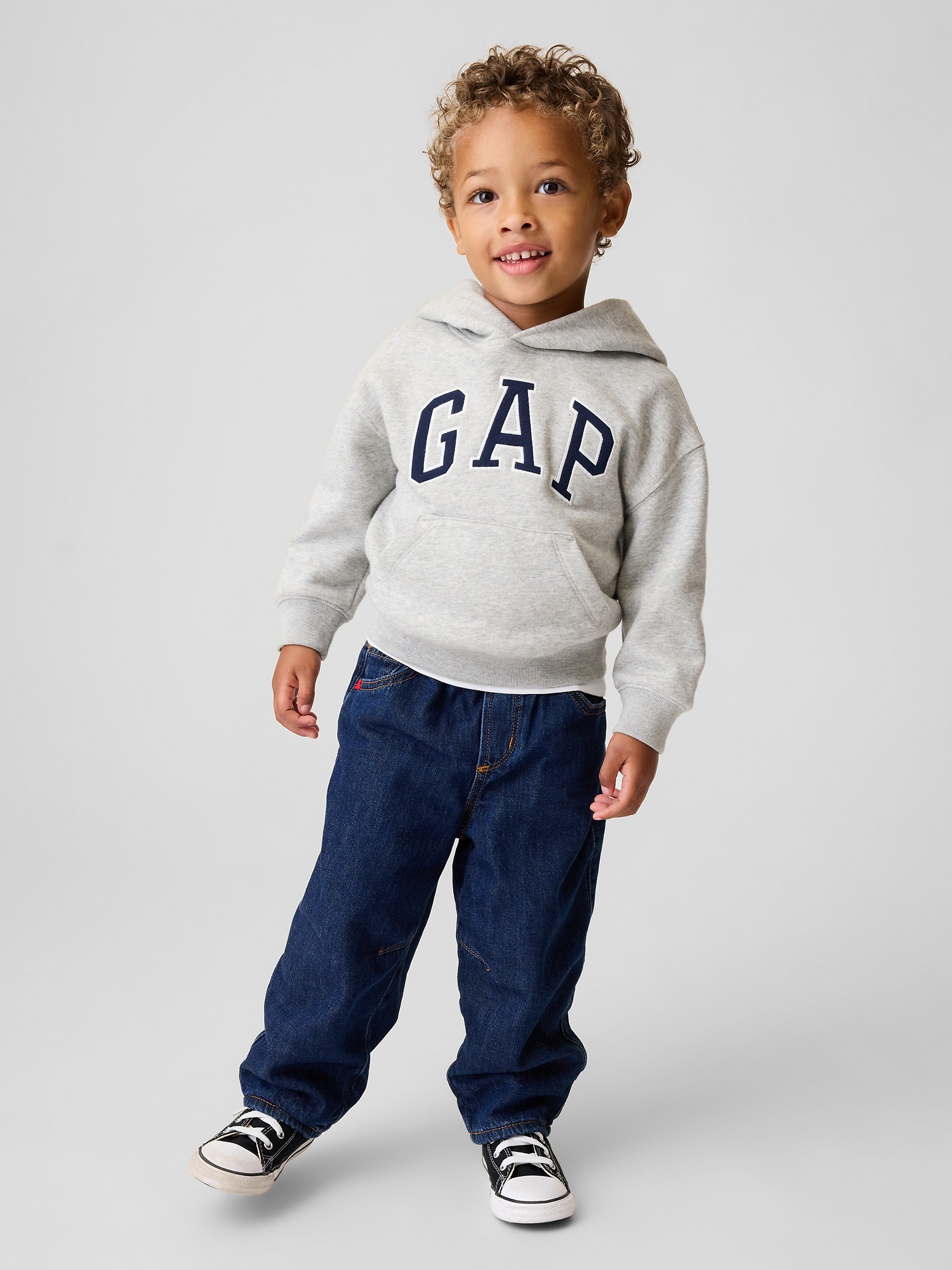 Джинсы Gap Cozy-Lined Barrel Jeans для малышей, цвет: Тёмная варка индиго