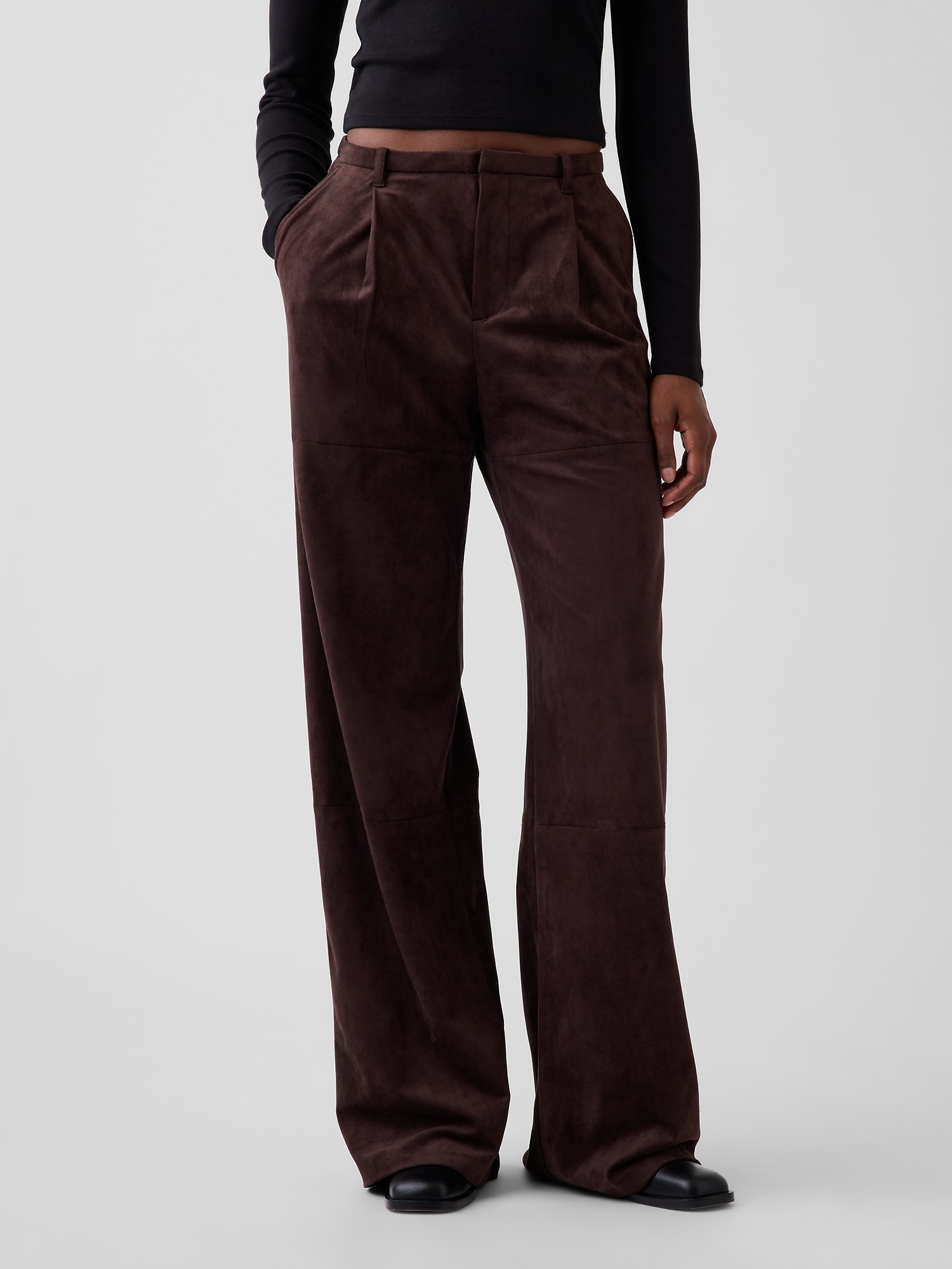 Женские брюки Gap Vegan Suede Pleated Wide-Leg, цвет: Коричневый — фото 2