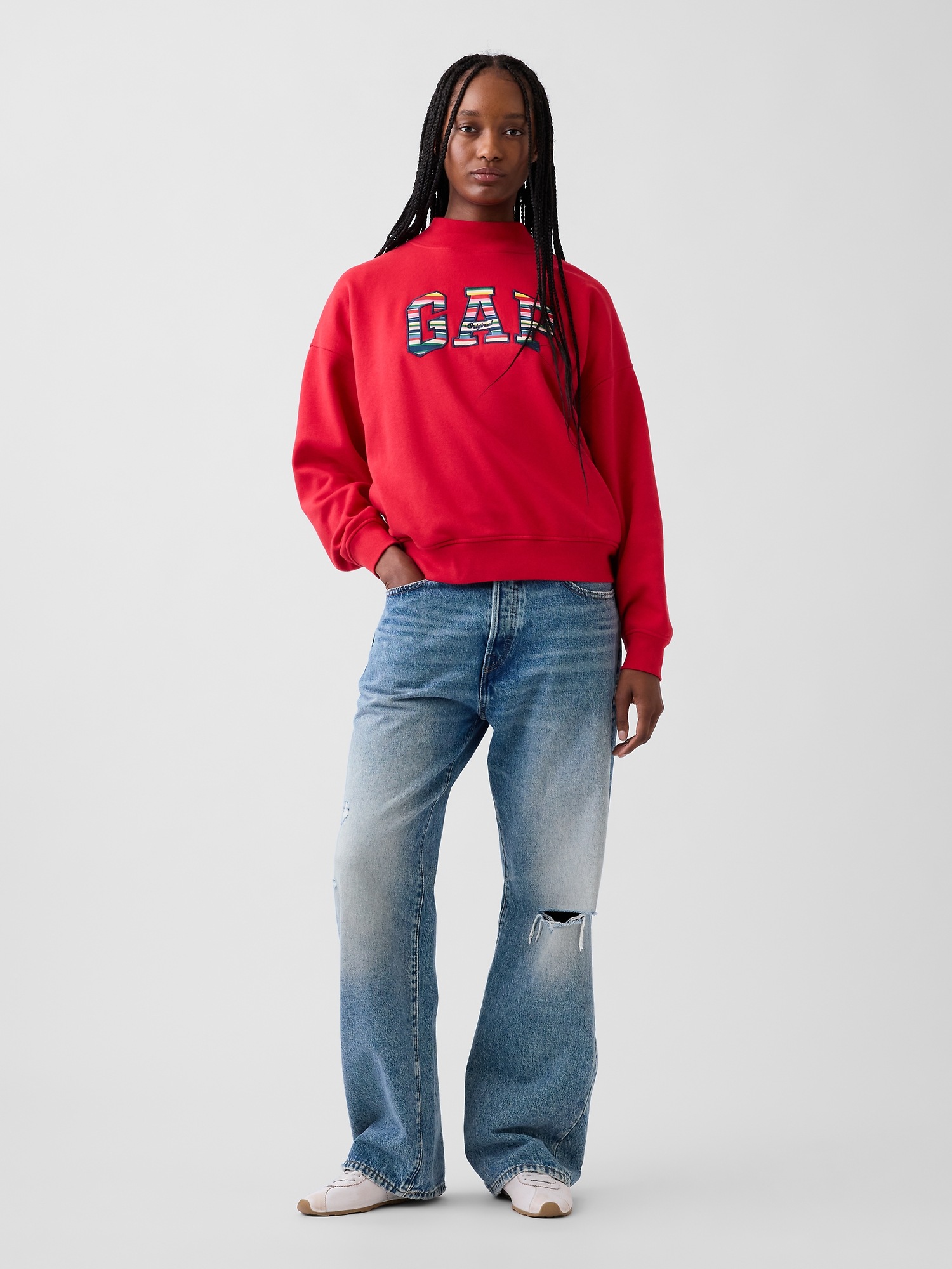 Женская толстовка Gap VintageSoft Oversized Happy Stripe Logo Mockneck, цвет: Красный — фото 2